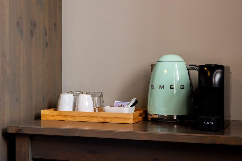 Logementen Dokkum - Deluxe kamer - hotel - koffie